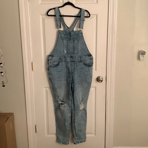 Maurices Denim Faded & Distressed Overalls Size 16R - Picture 1 of 12
